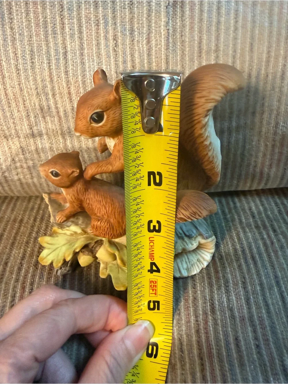 Vintage Brown Squirrel Figurine Home Accent - Decorative Woodland Sculpture